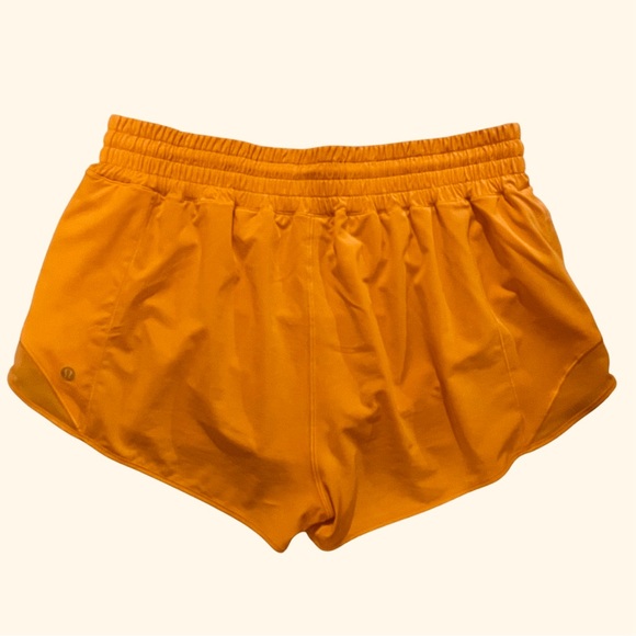 LULULEMON Hotty Hot High Rise Lined 2.5” Short - Picture 7 of 16